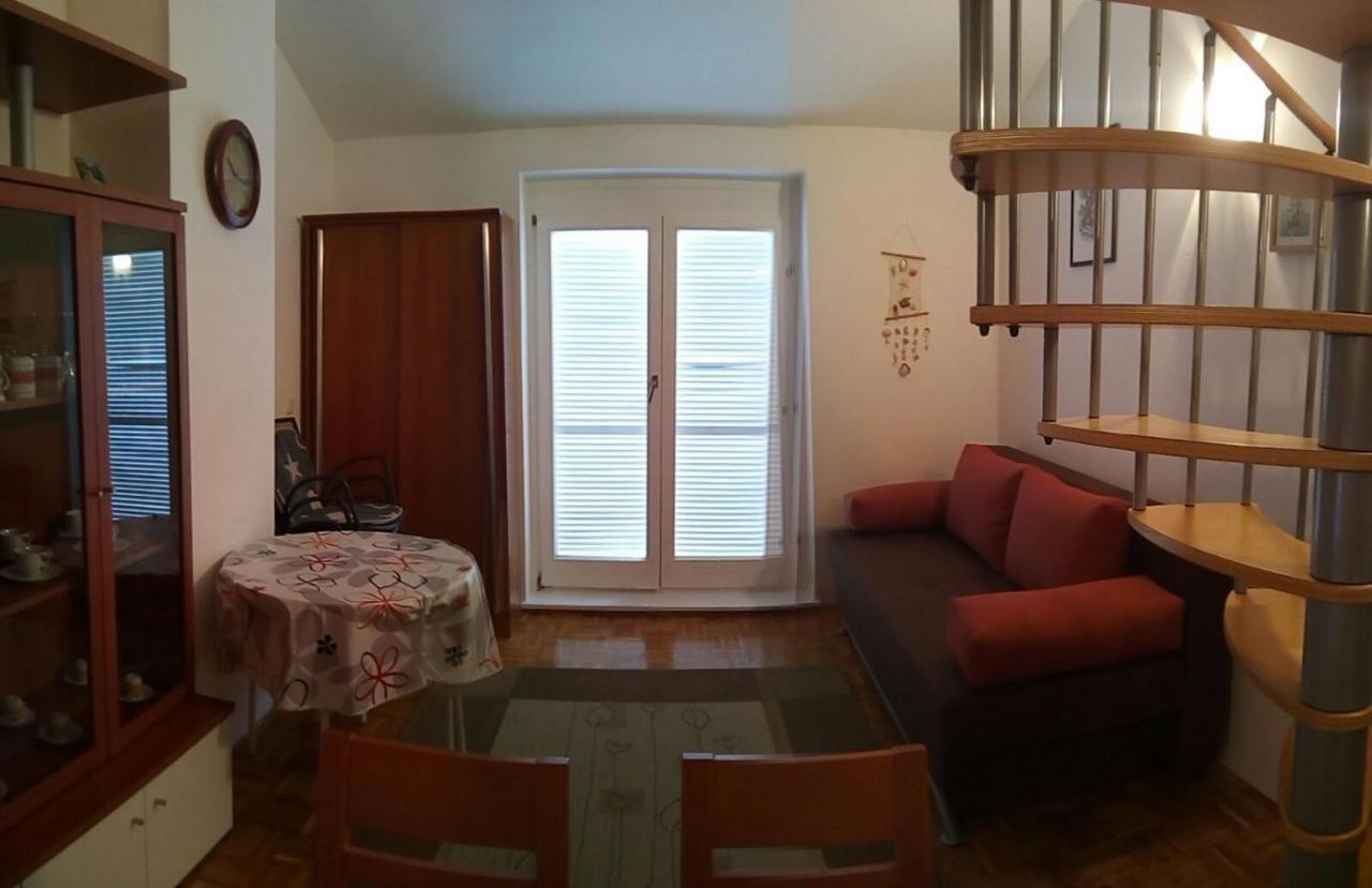 Apartment Malkoc Crikvenica Bagian luar foto
